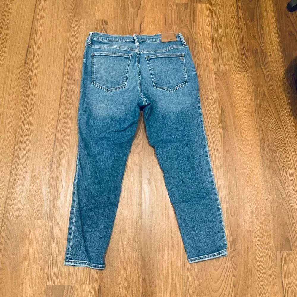 Womens Madewell 9" Midrise Skinny Crop Jeans 5 Button Closure Size 32 - Picture 2 of 13